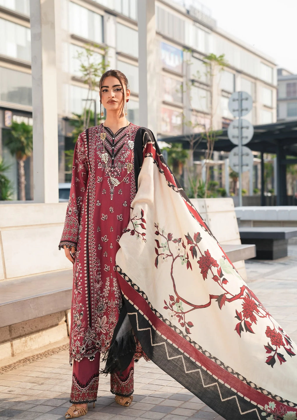 Magnificent PURE PASHMINA PRINTED SHAWL in offwhite and maroon florals