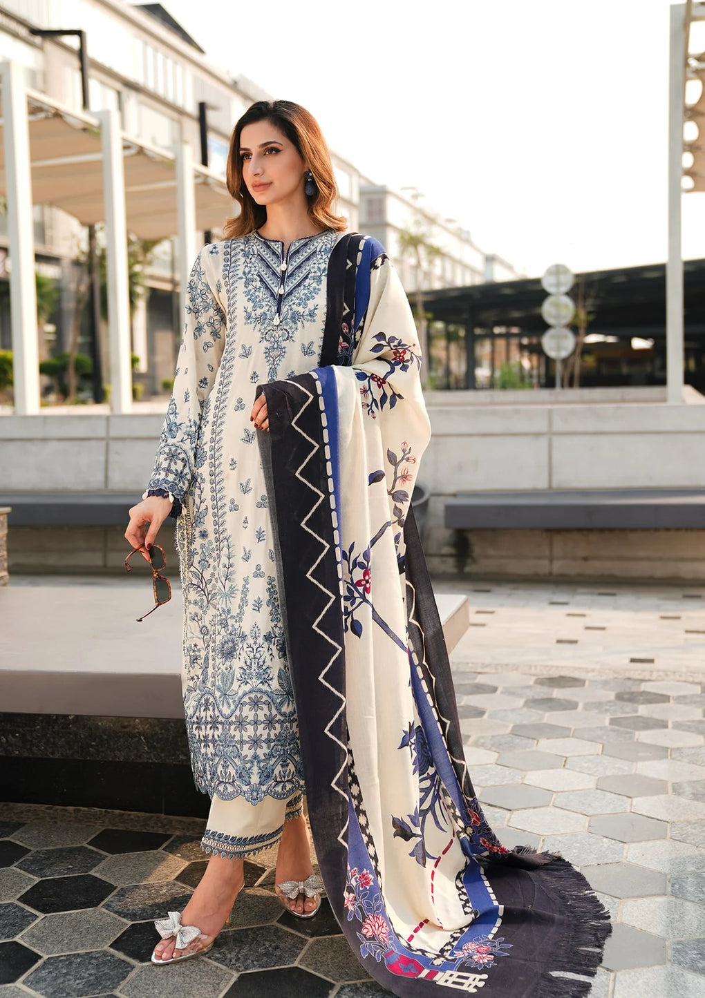 Exquisite EMBROIDERED ORGANZA TROUSER BORDER in offwhite and blue color.