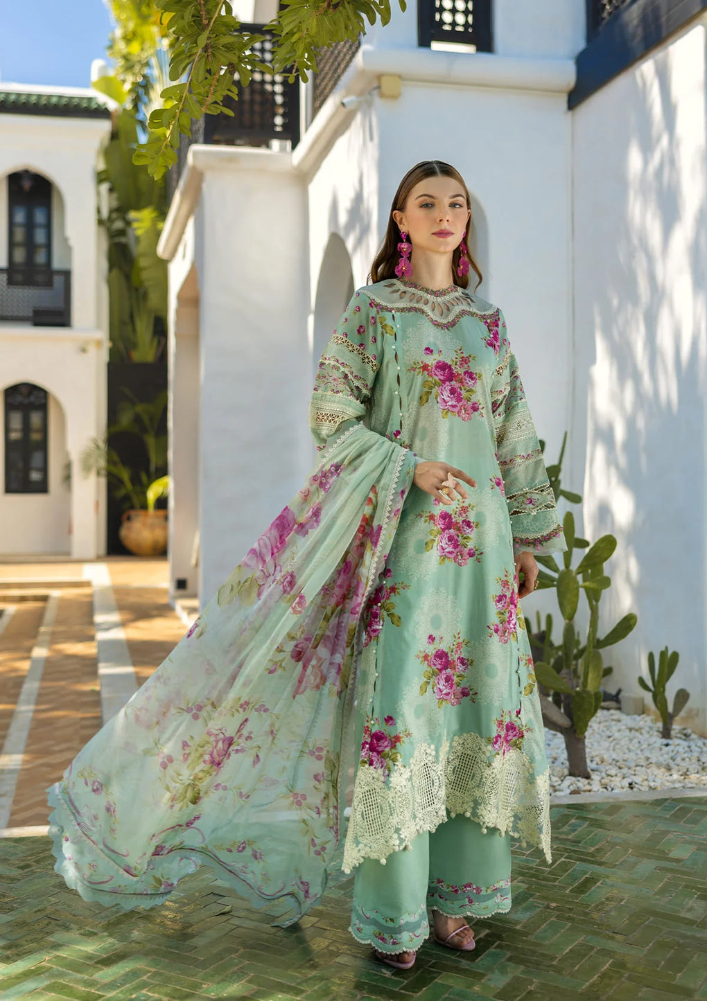 TURQUOISE's Digital Printed Lawn and Digital Printed Chiffon Dupatta from ELAF SIGNATURE COLLECTION 2025.