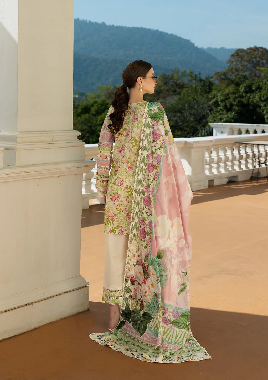 beautiful Printed Voile Dupatta in light florals.